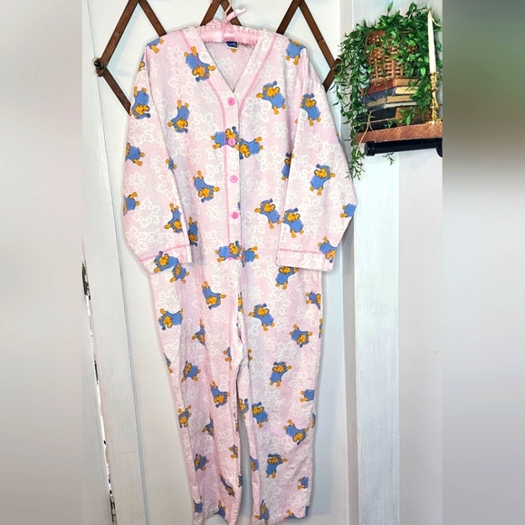 Vintage Winnie The Pooh 1 Piece Pajama Flannel Womens Size XL 4 Button Disney - Picture 1 of 7